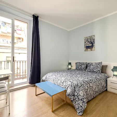 1 Nou De La Rambla Campsite Barcelona