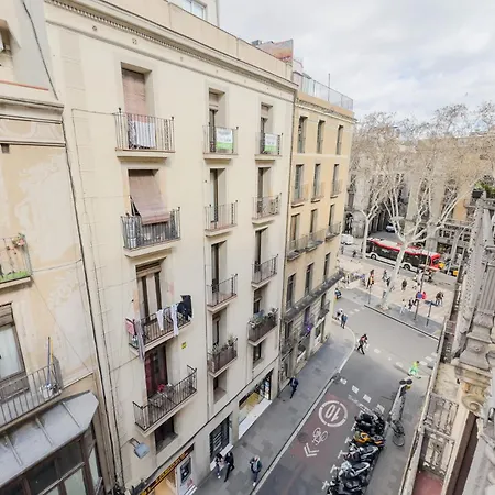 1 Nou De La Rambla Pansiyon Barselona
